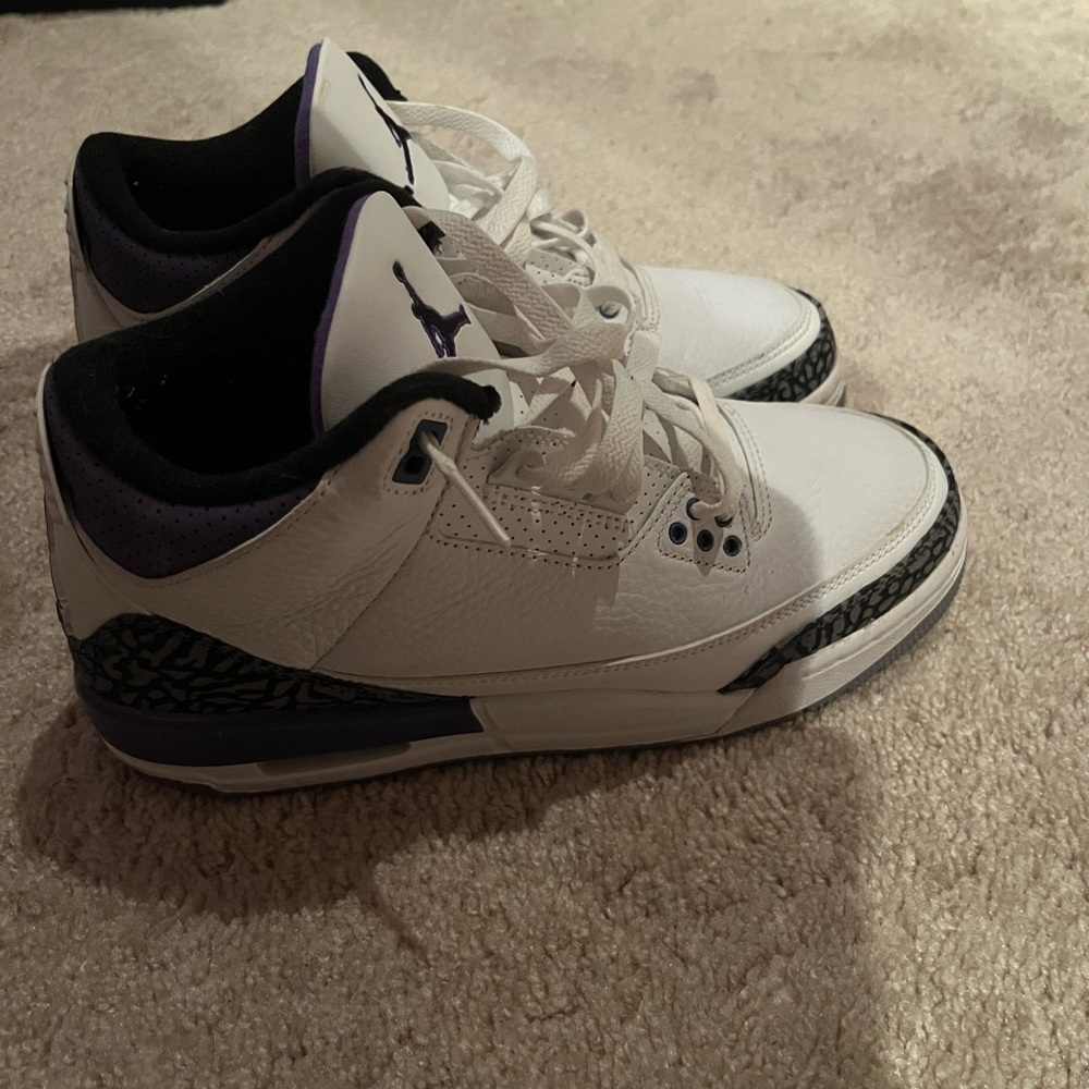 Jordan Women's Sneakers in White and Purple